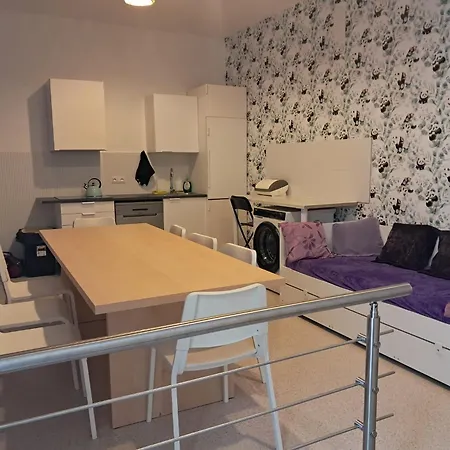 10 2 Apartment